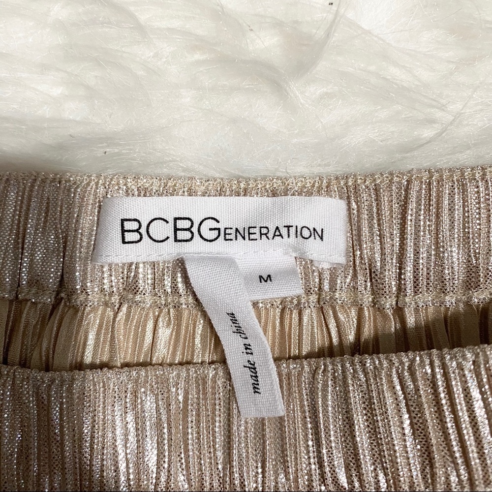 BCBGENERATION Gold Mini Skirt - Picture 5 of 6